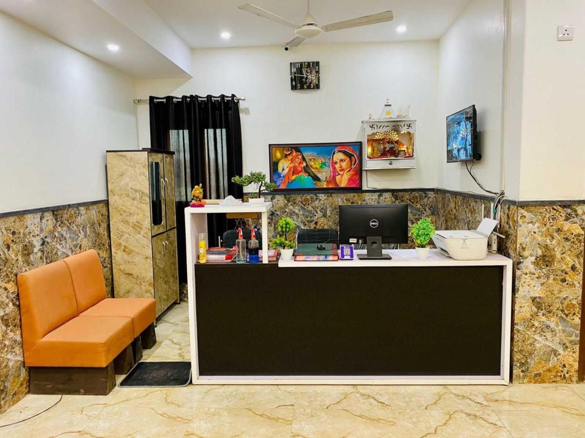 Hotel O K R Resdiancy Near Botanic Garden Of Indian Republic Noida Zewnętrze zdjęcie
