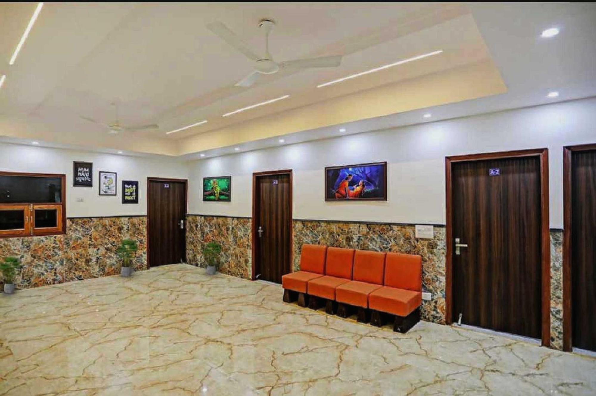 Hotel O K R Resdiancy Near Botanic Garden Of Indian Republic Noida Zewnętrze zdjęcie